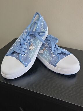 NWOT Womens Fancy Sneakers